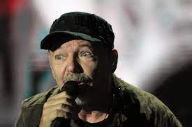 Vasco Rossi torna a Bari, annunciate le prime 5 date del tour: il 25 giugno  atteso al San Nicola